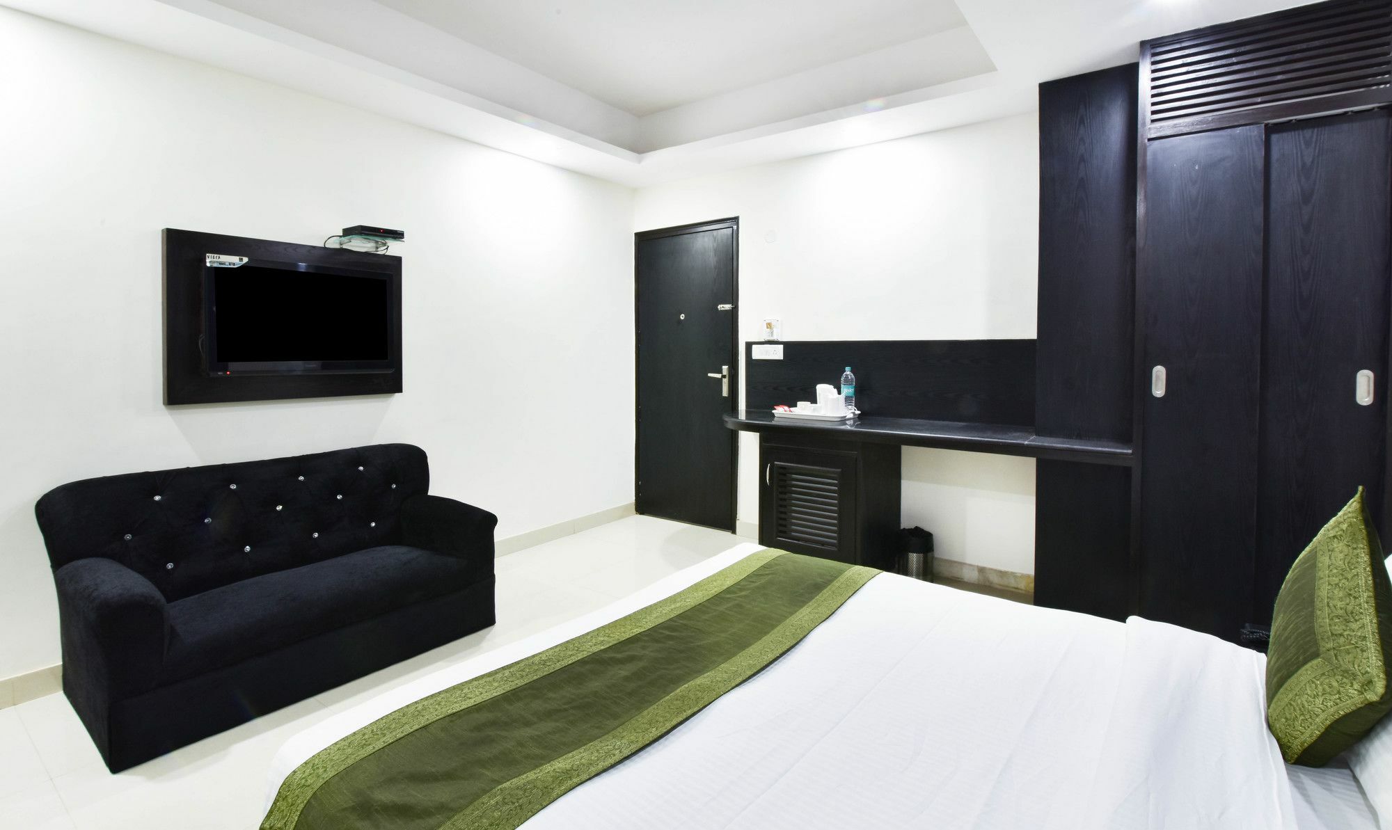 Hotel Treebo Mehar Castle à Delhi  Extérieur photo