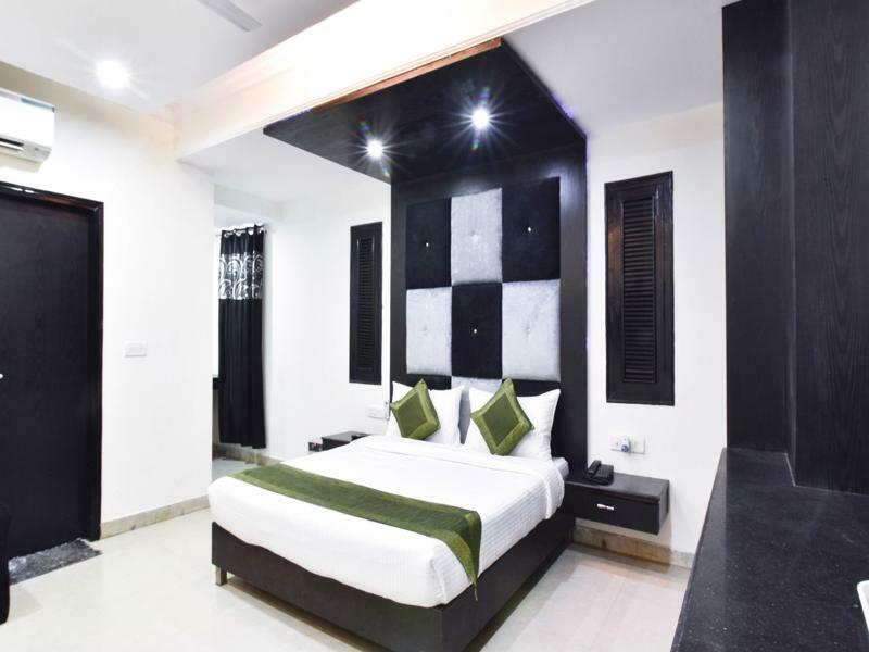 Hotel Treebo Mehar Castle à Delhi  Extérieur photo