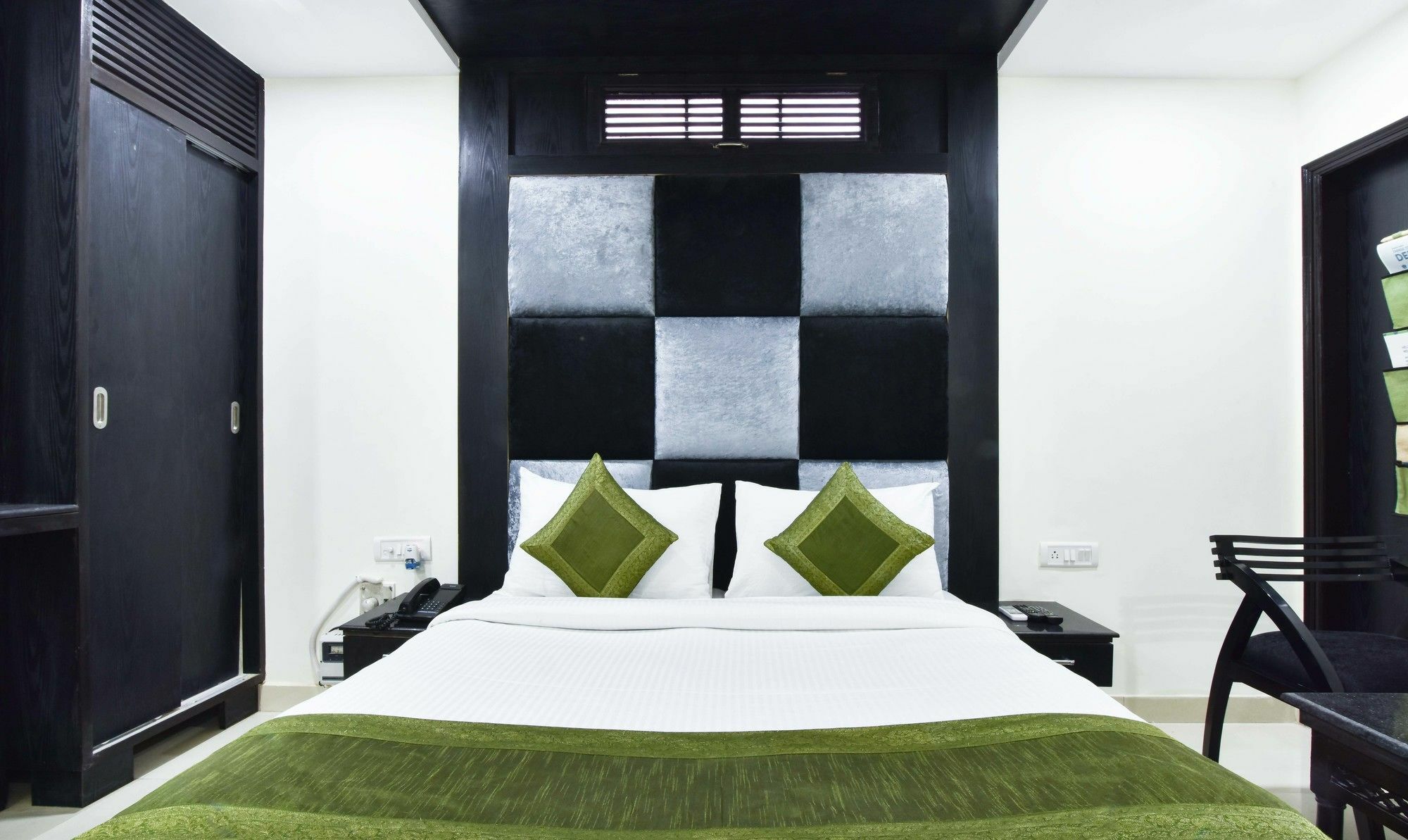 Hotel Treebo Mehar Castle à Delhi  Extérieur photo