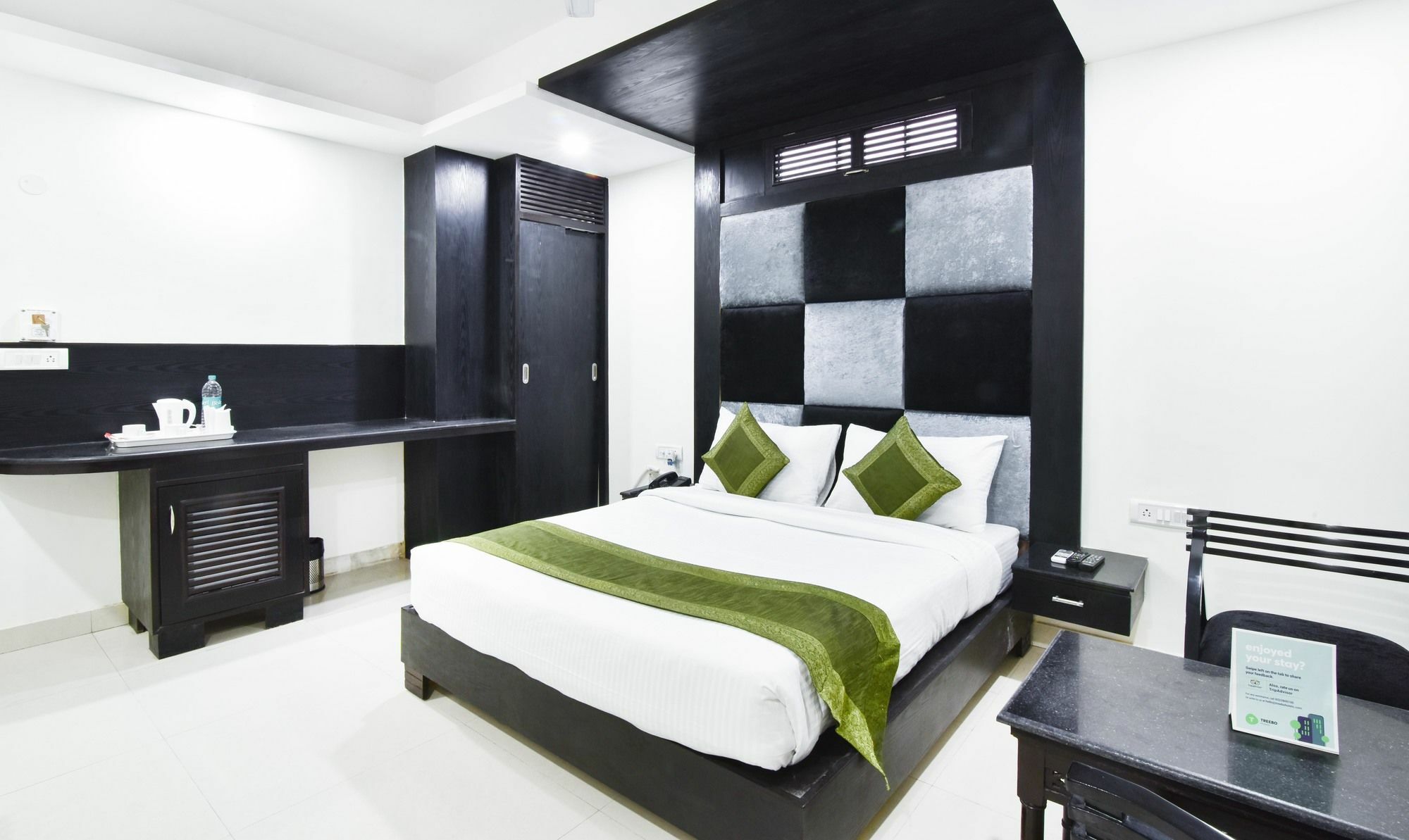 Hotel Treebo Mehar Castle à Delhi  Extérieur photo