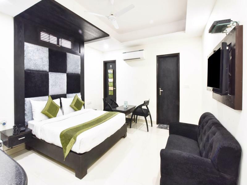 Hotel Treebo Mehar Castle à Delhi  Extérieur photo